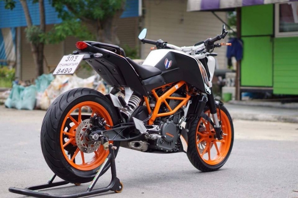ร้าน วุฒิ นนบุรี ขาย KTM DUKE 390cc. ปี 2014