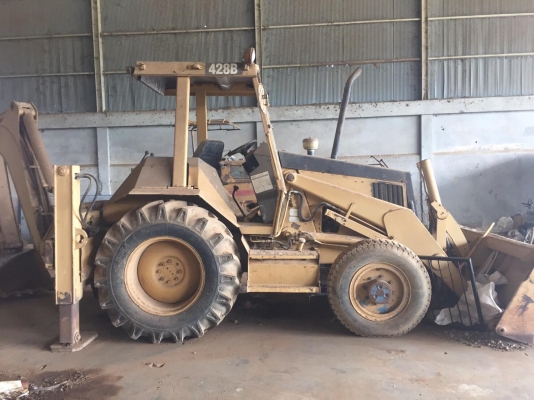 รถตักหน้าขุดหลัง CATERPILLAR 428B 370,000