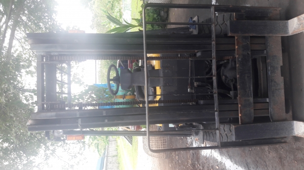 ขายรถยกนำเข้า DAEWOO ขนาด 2.5ตันเสาสูง 3เมตร เกียร์ออโต้