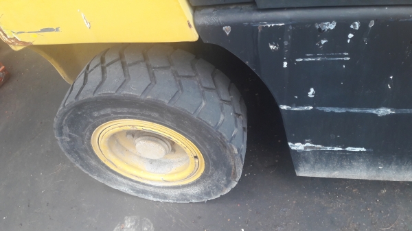 ขายรถยกนำเข้า DAEWOO ขนาด 2.5ตันเสาสูง 3เมตร เกียร์ออโต้