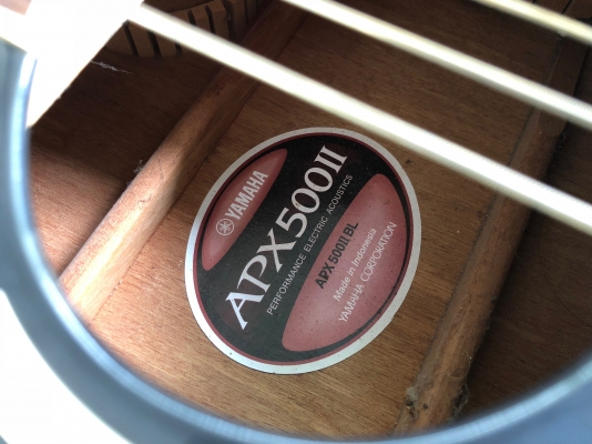 (ปิดการขาย) Yamaha APX500II Electric Acoustic Guitar ยามาฮ่า กีตาร์โปร่งไฟฟ้า กีต้าร์อคูสติกแบบไฟฟ้า