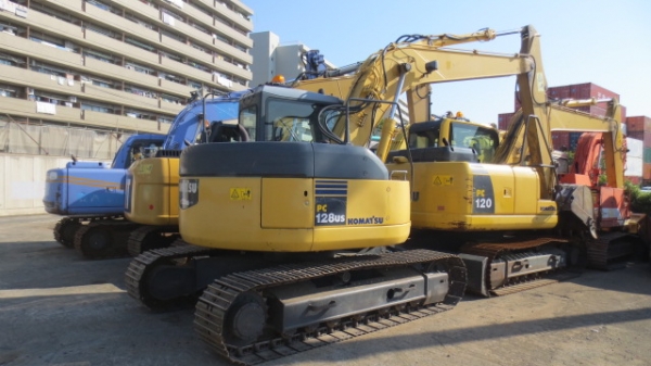 สวยจัด Komatsu PC128US-2E1 จากญี่ปุ่น ปี2004 มีใบดันดิน รถสวยๆ ระบบสมบูรณ์ 092-929-9942 ธีรเทพ