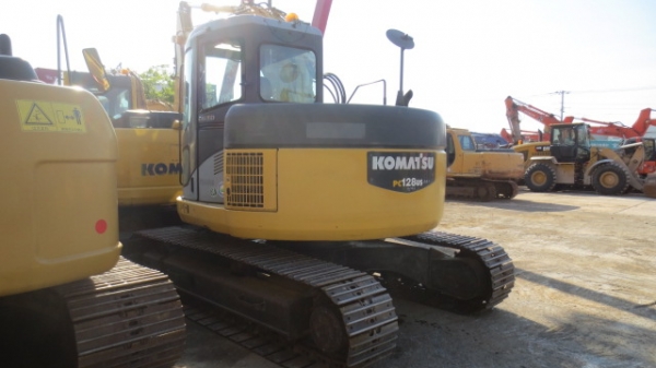 สวยจัด Komatsu PC128US-2E1 จากญี่ปุ่น ปี2004 มีใบดันดิน รถสวยๆ ระบบสมบูรณ์ 092-929-9942 ธีรเทพ