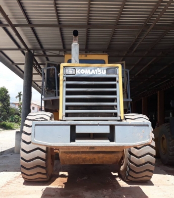 รถตักล้อยาง KOMATSU WA400-1 รถเก่าใช้แล้วในไทย สภาพพร้อมใช้ เอกสารเบียน รถตักล้อยาง KOMATSU WA400-1 รถเก่าใช้แล้วในไทย สภาพพร้อมใช้ เอกสารเบียน