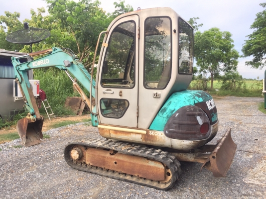 รถขุด kobelco sk030 รุ่นนิยมใช้งานน้อย 2,900 ชั่วโมง ไม่เคยใช้ในไทย โทร 086-1602189 รถนำเข้าประเทศญี่ปุ่น