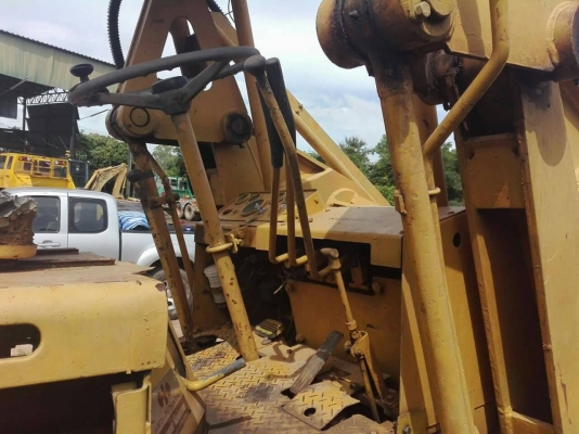 ขายด่วน รถตักล้อยาง