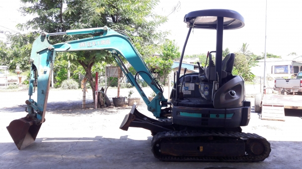 Kobelco SK30SR-2 เก่าญี่ปุ่น สภาพดีมาก เดิมๆจากญี่ปุ่น