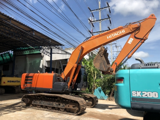 HITACHI ZX200-5G