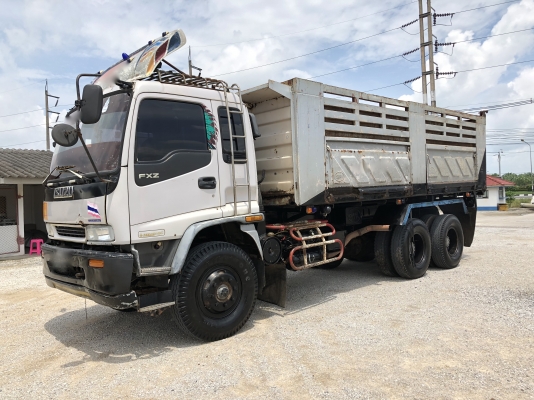 รถอีซุซุ 10 ล้อดั้ม FXZ 270 แรงม้า ปี 40. สนใจติดต่อ 081 - 6079515 รถอีซุซุ 10 ล้อดั้ม FXZ 270 แรงม้า ปี 40. สนใจติดต่อ 081 - 6079515
