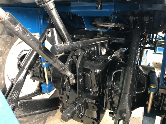 ขายรถไถTS90กลองใหญ่เกียรข้างรถสวยพร้อมใช้ราคา830000เล่มทะเบียนครบโทร0895302182