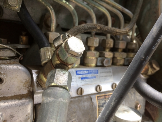 ขายเครื่องยนต์แดวู DAEWOO 6 สูบ พร้อมเกียร์ 236 HP.(แรงม้า)มือ 2 เก่านอกแท้