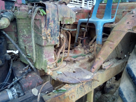 ขายรถไถ่ใช้บรรทุกไม้ยาง อีห้อMT. รถใช้งานได้ปกติ