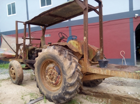 ขายรถไถ่ใช้บรรทุกไม้ยาง อีห้อMT. รถใช้งานได้ปกติ