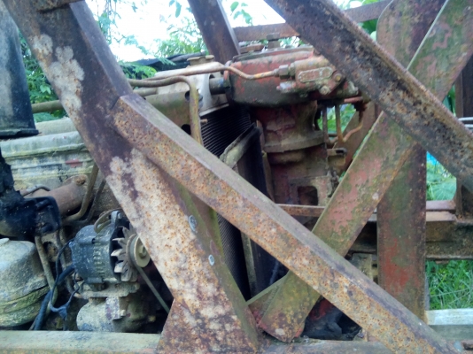 ขายรถไถ่ใช้บรรทุกไม้ยาง อีห้อMT. รถใช้งานได้ปกติ