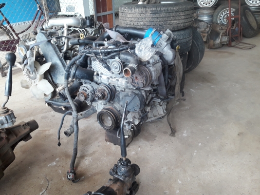 ขายเครื่อง Isuzu Dmax 2500 ยกเครื่อง 30000หรือ แยกอะไหล่