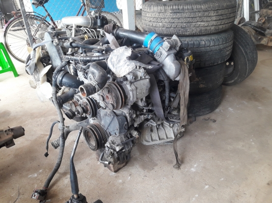 ขายเครื่อง Isuzu Dmax 2500 ยกเครื่อง 30000หรือ แยกอะไหล่