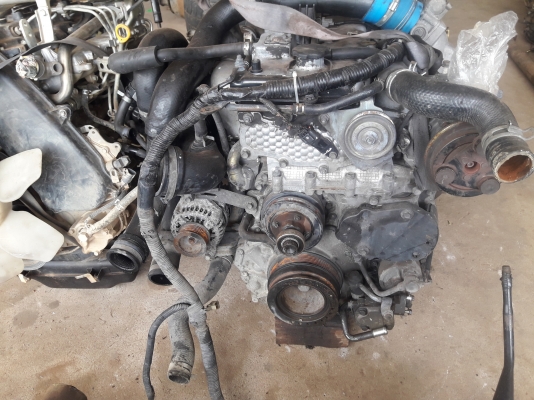 ขายเครื่อง Isuzu Dmax 2500 ยกเครื่อง 30000หรือ แยกอะไหล่