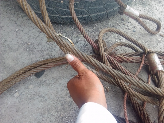 สลิง30ตันเส้นละ500บาทโทร0850096029นะคะอีกเบอร์ใช้ไม่ได้