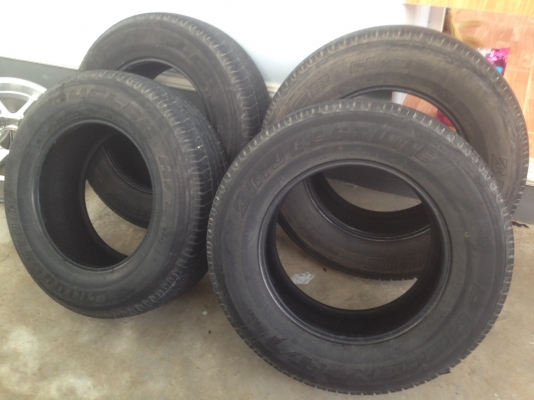 ยาง bridgestone dueler ht 684 ii 265/65/17 ปี13,14 4เส้น 2500 บาท ยาง bridgestone dueler ht 684 ii 265/65/17 ปี13,14 4เส้น 2500 บาท