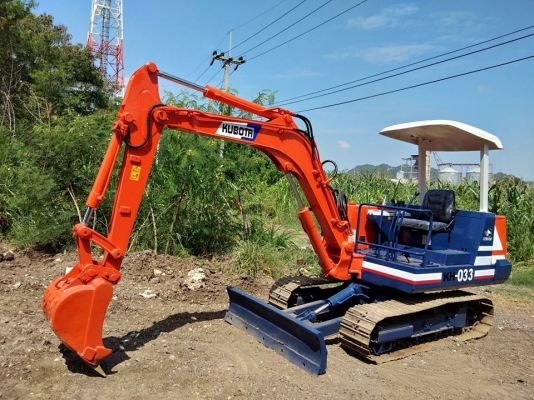 ขายรถขุดแบคโฮ KUBOTA KH-033 ขนาดเทียบเท่าPc35 รถเก่านอกแท้100\% (มีลายหัวแย๊ก แทรคเหล็ก ระบบไว) เครื่องแน่น รถพร้อมใช้งาน เอกสารใบอินวอยครบ ????ราคา 250,000 ต่อรองได้???? ☎️ สนใจติดต่อ 096-3268553 (สถิตย์พันธ์) ???? ID LINE 0963268553 ????#ร้านร ขายรถขุดแบคโฮ KUBOTA KH-033 ขนาดเทียบเท่าPc35 รถเก่านอกแท้100\% (มีลายหัวแย๊ก แทรคเหล็ก ระบบไว) เครื่องแน่น รถพร้อมใช้งาน เอกสารใบอินวอยครบ ????ราคา 250,000 ต่อรองได้???? ☎️ สนใจติดต่อ 096-3268553 (สถิตย์พันธ์) ???? ID LINE 0963268553 ????#ร้านร