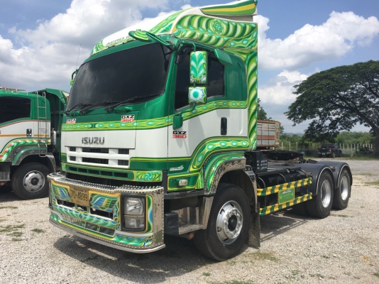 10 ล้อหัวลาก ยี่ห้อ ISUZU รุ่น GXZ77 360 แรงม้า ปี 2553 // ติดต่อคุณเพชร 087-228-3388