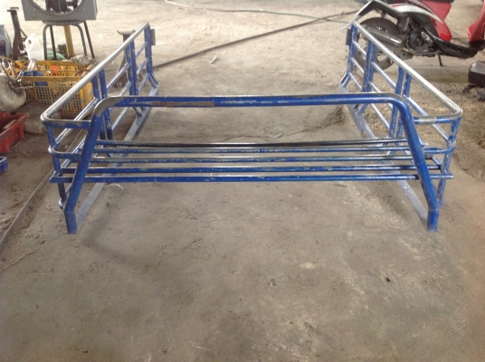 ขายคับ คอกเหล็ก มือสอง ใส่รถกะบะตอนเดียว เหล็กแป๊บน้ำอย่างดี