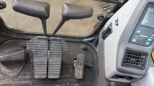 ต้องการขายรถขุดดิน