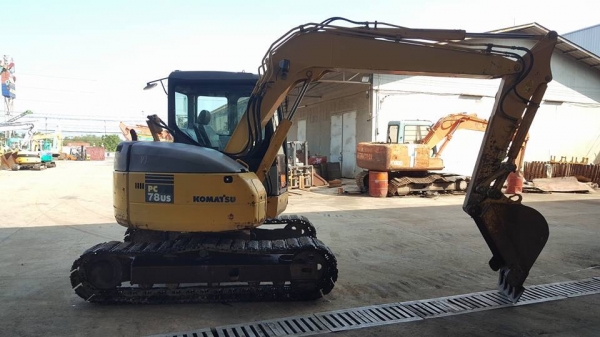 ต้องการขายรถขุดดิน