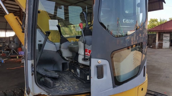 ต้องการขายรถขุดดิน