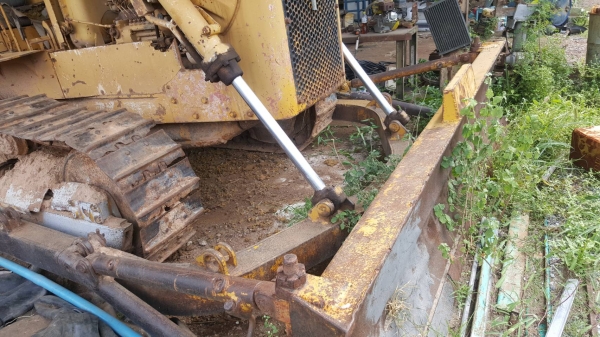 ขาย แทรกเตอร์ CAT D5 37J เกียร์ตัด ตีนไก่ เครื่องดี ช่วงล่างเต็ม รถเก่าเก็บ เอกสารใบซื้อขาย ขาย แทรกเตอร์ CAT D5 37J เกียร์ตัด ตีนไก่ เครื่องดี ช่วงล่างเต็ม รถเก่าเก็บ เอกสารใบซื้อขาย