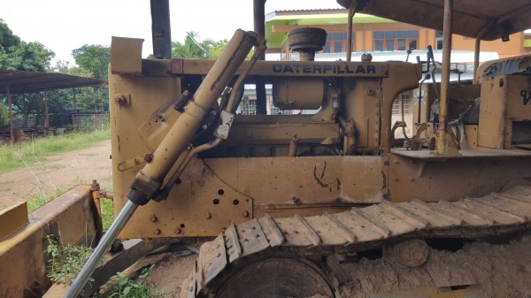 ขาย แทรกเตอร์ CAT D5 37J เกียร์ตัด ตีนไก่ เครื่องดี ช่วงล่างเต็ม รถเก่าเก็บ เอกสารใบซื้อขาย ขาย แทรกเตอร์ CAT D5 37J เกียร์ตัด ตีนไก่ เครื่องดี ช่วงล่างเต็ม รถเก่าเก็บ เอกสารใบซื้อขาย