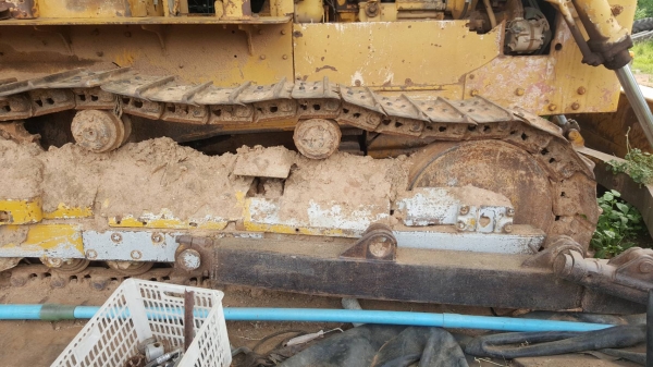 ขาย แทรกเตอร์ CAT D5 37J เกียร์ตัด ตีนไก่ เครื่องดี ช่วงล่างเต็ม รถเก่าเก็บ เอกสารใบซื้อขาย ขาย แทรกเตอร์ CAT D5 37J เกียร์ตัด ตีนไก่ เครื่องดี ช่วงล่างเต็ม รถเก่าเก็บ เอกสารใบซื้อขาย