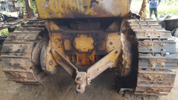 ขาย แทรกเตอร์ CAT D5 37J เกียร์ตัด ตีนไก่ เครื่องดี ช่วงล่างเต็ม รถเก่าเก็บ เอกสารใบซื้อขาย ขาย แทรกเตอร์ CAT D5 37J เกียร์ตัด ตีนไก่ เครื่องดี ช่วงล่างเต็ม รถเก่าเก็บ เอกสารใบซื้อขาย