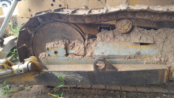 ขาย แทรกเตอร์ CAT D5 37J เกียร์ตัด ตีนไก่ เครื่องดี ช่วงล่างเต็ม รถเก่าเก็บ เอกสารใบซื้อขาย ขาย แทรกเตอร์ CAT D5 37J เกียร์ตัด ตีนไก่ เครื่องดี ช่วงล่างเต็ม รถเก่าเก็บ เอกสารใบซื้อขาย