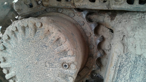 แม็กโครมือสอง/ Komatsu Pc200-6 ไฟฟ้าครบ/ ช่วงล่างดีใช้ได้/ เอวเปลี่ยนใหม่/ เทอร์โบใหม่/ เอกสารจาก บริษัท บางกอก