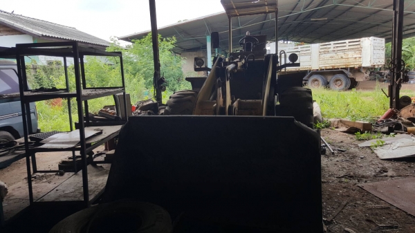 ขาย รถตัก KOBELCO LK300-2 รถจอดไว้ไม่ค่อยได้ใช้งาน เครื่องดี เกียร์ดี ราคาต่อรองได้