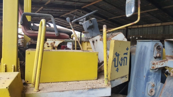 ขาย รถตัก KOBELCO LK300-2 รถจอดไว้ไม่ค่อยได้ใช้งาน เครื่องดี เกียร์ดี ราคาต่อรองได้