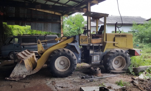 ขาย รถตัก KOBELCO LK300-2 รถจอดไว้ไม่ค่อยได้ใช้งาน เครื่องดี เกียร์ดี ราคาต่อรองได้