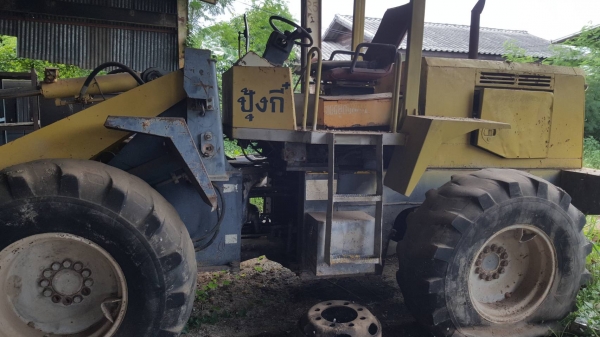 ขาย รถตัก KOBELCO LK300-2 รถจอดไว้ไม่ค่อยได้ใช้งาน เครื่องดี เกียร์ดี ราคาต่อรองได้