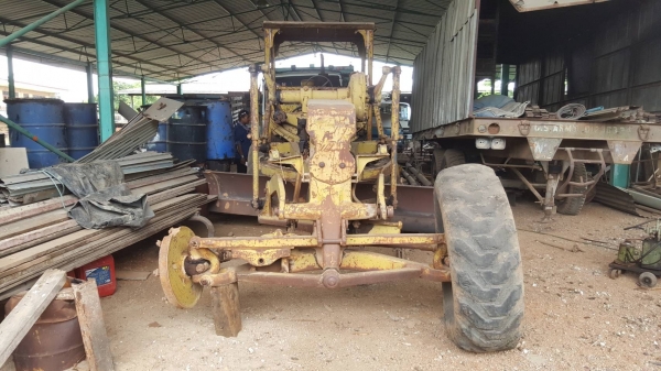 ขายตามสภาพ รถเกรด CAT 12E เครื่องสตาร์ทไม่ติด เอกสารใบซื้อขาย