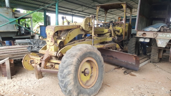 ขายตามสภาพ รถเกรด CAT 12E เครื่องสตาร์ทไม่ติด เอกสารใบซื้อขาย