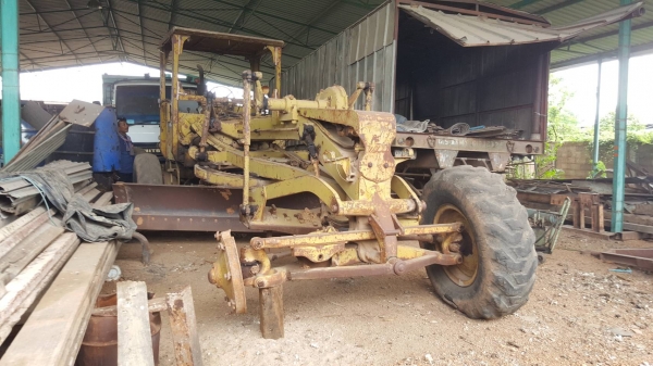 ขายตามสภาพ รถเกรด CAT 12E เครื่องสตาร์ทไม่ติด เอกสารใบซื้อขาย