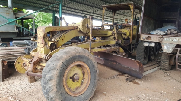 ขายตามสภาพ รถเกรด CAT 12E เครื่องสตาร์ทไม่ติด เอกสารใบซื้อขาย