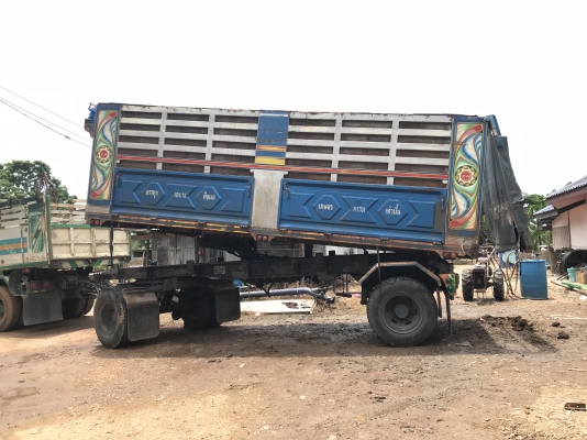 ขายลูกพ่วงดั้มยาว6.40เมตรสภาพสวยพร้อมใช้ ทะเบียนพึ่งต่อ ราคา330000ต่อรองได้  0988500292