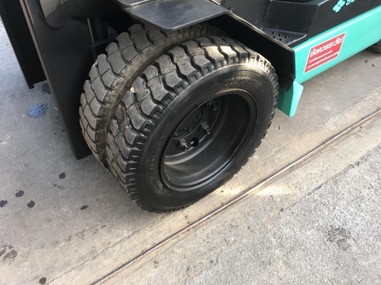 ขายรถตักยางพาราตักทะลายปาล์ม