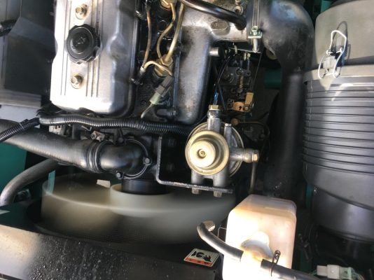 ขายรถตักยางพาราตักทะลายปาล์ม