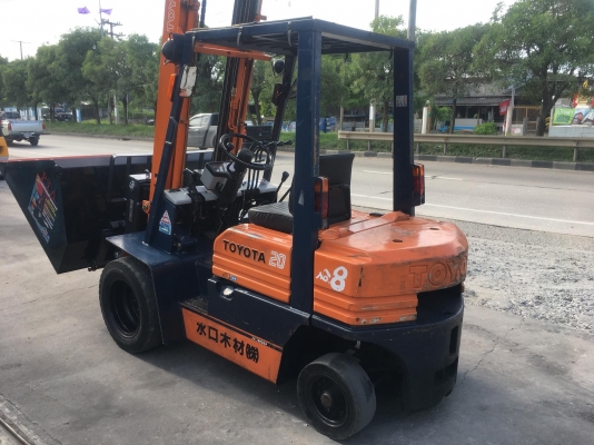 ขายรถตักยางพาราตักทะลายปาล์ม