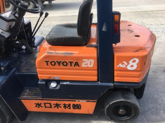 ขายรถตักยางพาราตักทะลายปาล์ม