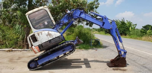 ขายด่วนรถแบคโฮมิตซู MM30SRเคื่อง3สูบดีปั้มนี้วดีคอลโทลน้ำมันเท่าPC30รถนอกเพิ่งเข้ามาใหม่สถาพพร้อมใช้ยังไม่เคยใช้งานในไทยเลย