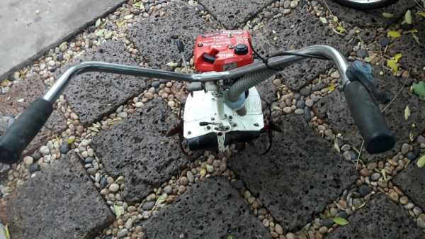 ขายรถพรวนดิน robin 411 แบบตั๊กแตน